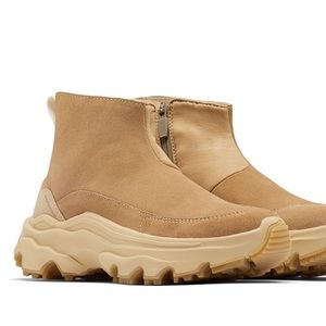 Sorel Kinetic Acadia Tan bootie. Size 8M